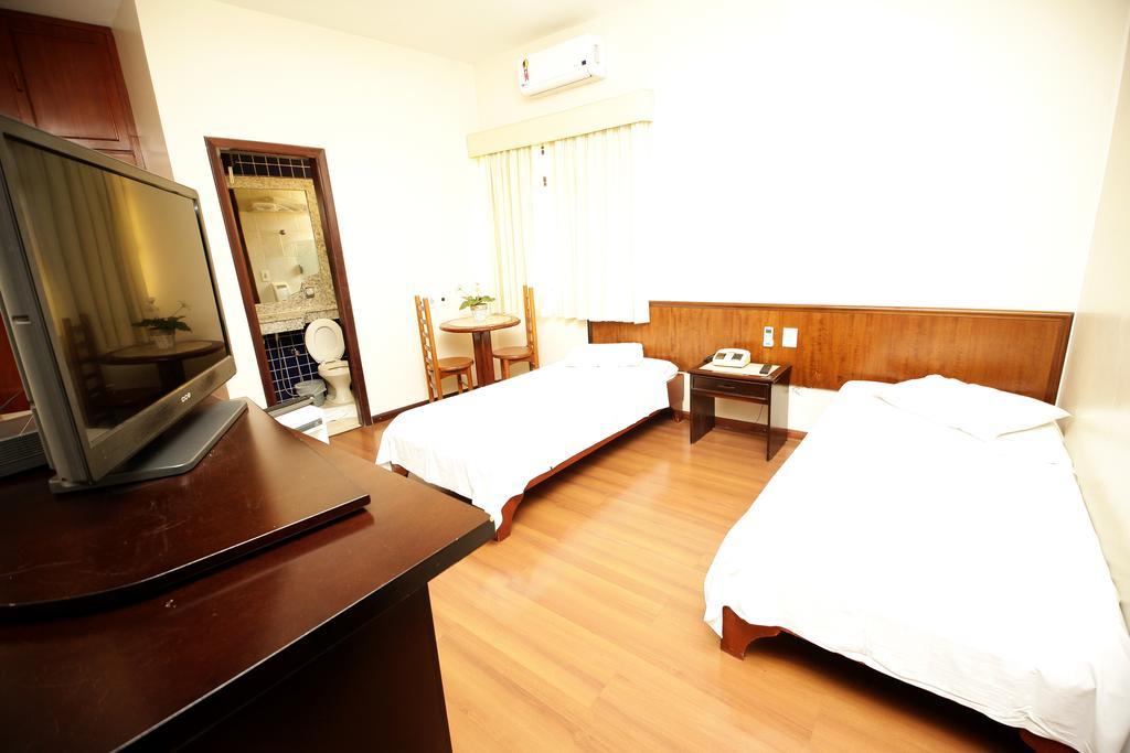 Galatas Central Hotel Патус-ді-Мінас Екстер'єр фото